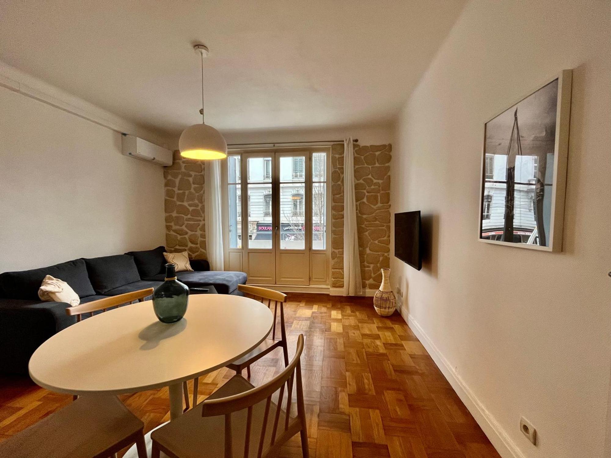 Suite Corneille Lyon Buitenkant foto