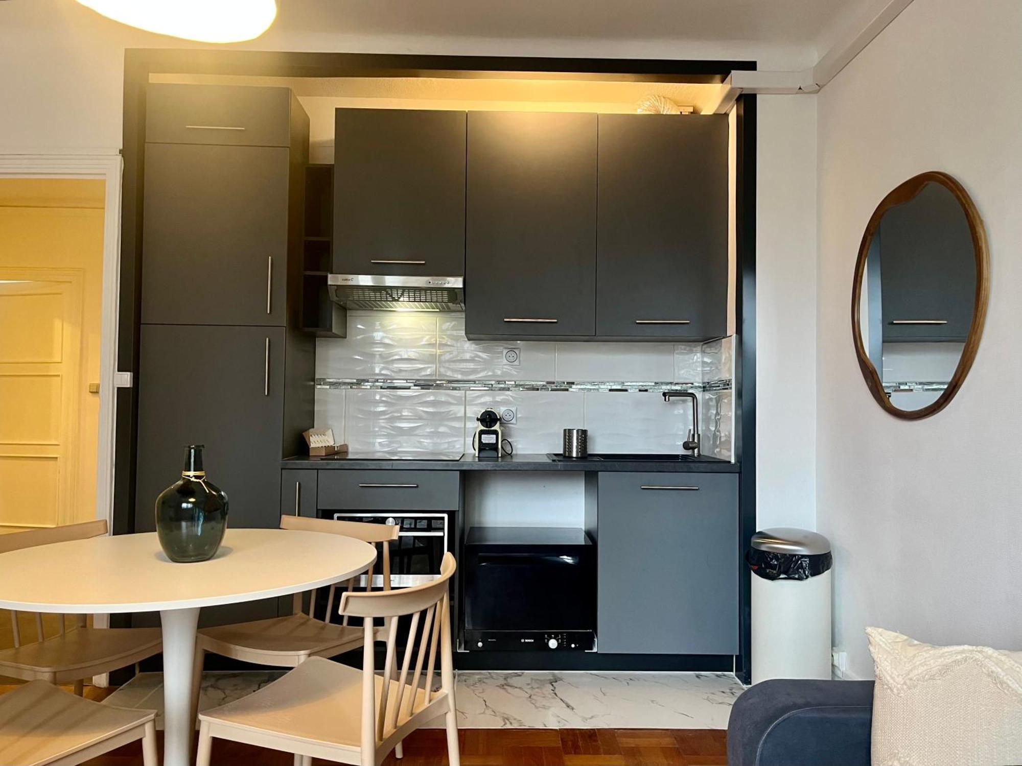 Suite Corneille Lyon Buitenkant foto